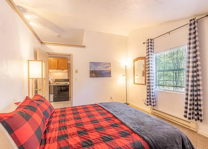 Quaint Retreat 12 Ridgeview Holiday home